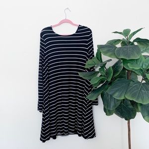 Old Navy Casual Jersey-knit Swing Dress